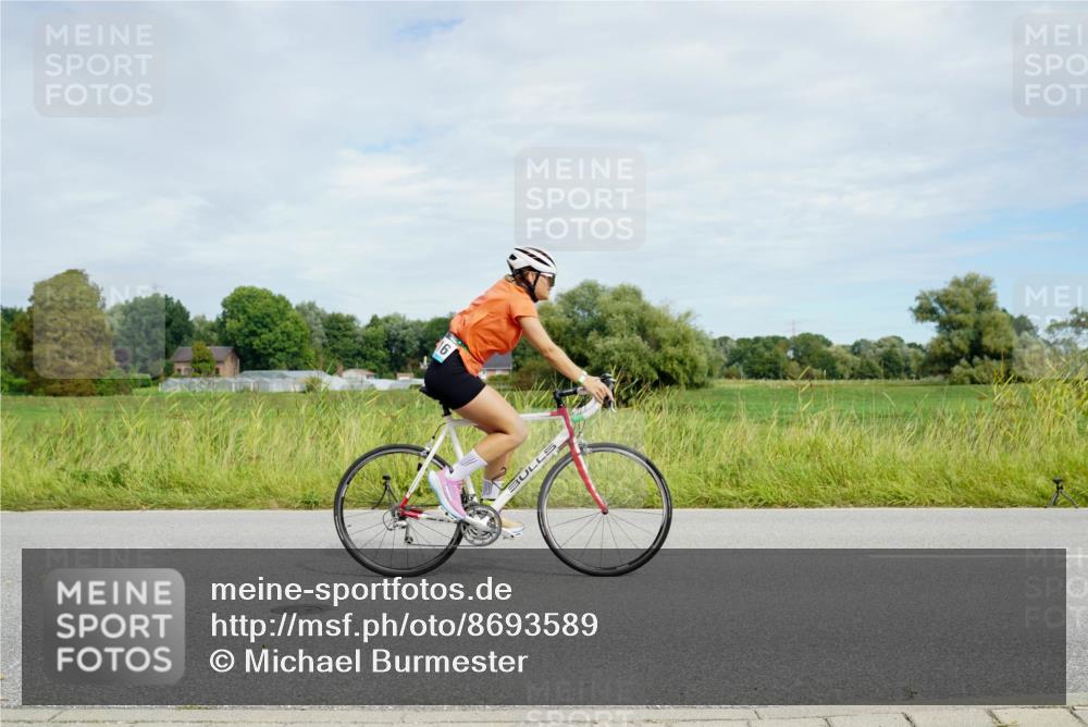 31.08.2025 - Elbe Triathlon Hamburg Michael Burmester http://msf.ph/oto/8693589 31.08.2025 11:23:22 Radfahren 1516 meine-sportfotos.de