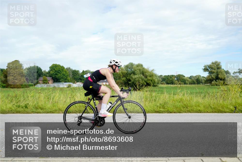 31.08.2025 - Elbe Triathlon Hamburg Michael Burmester http://msf.ph/oto/8693608 31.08.2025 11:25:33 Radfahren 1541 meine-sportfotos.de
