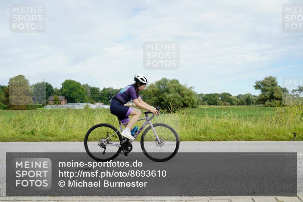 31.08.2025 - Elbe Triathlon Hamburg Michael Burmester http://msf.ph/oto/8693610 31.08.2025 11:25:41 Radfahren 1578, 1605 meine-sportfotos.de