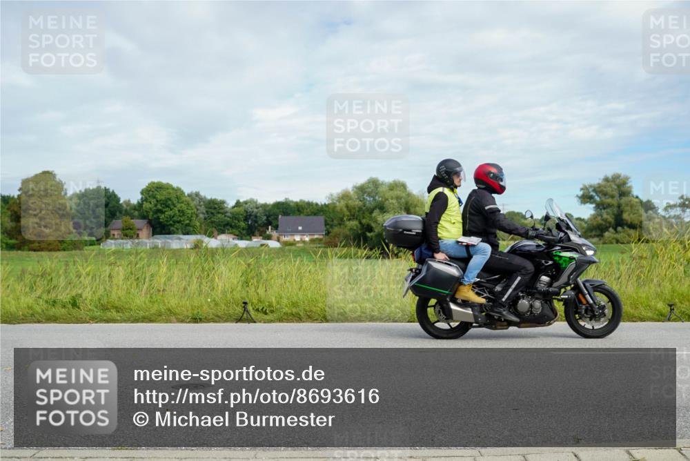 31.08.2025 - Elbe Triathlon Hamburg Michael Burmester http://msf.ph/oto/8693616 31.08.2025 11:26:42 Radfahren 1574, 1618 meine-sportfotos.de