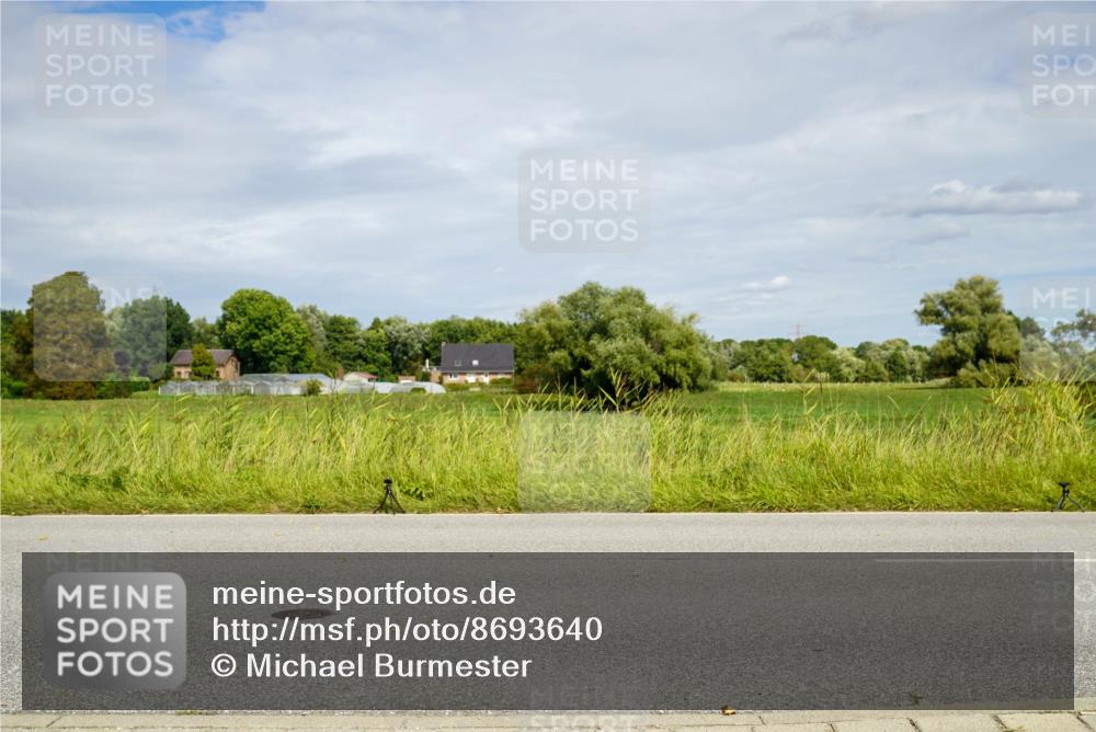 31.08.2025 - Elbe Triathlon Hamburg Michael Burmester http://msf.ph/oto/8693640 31.08.2025 11:59:09 Radfahren  meine-sportfotos.de