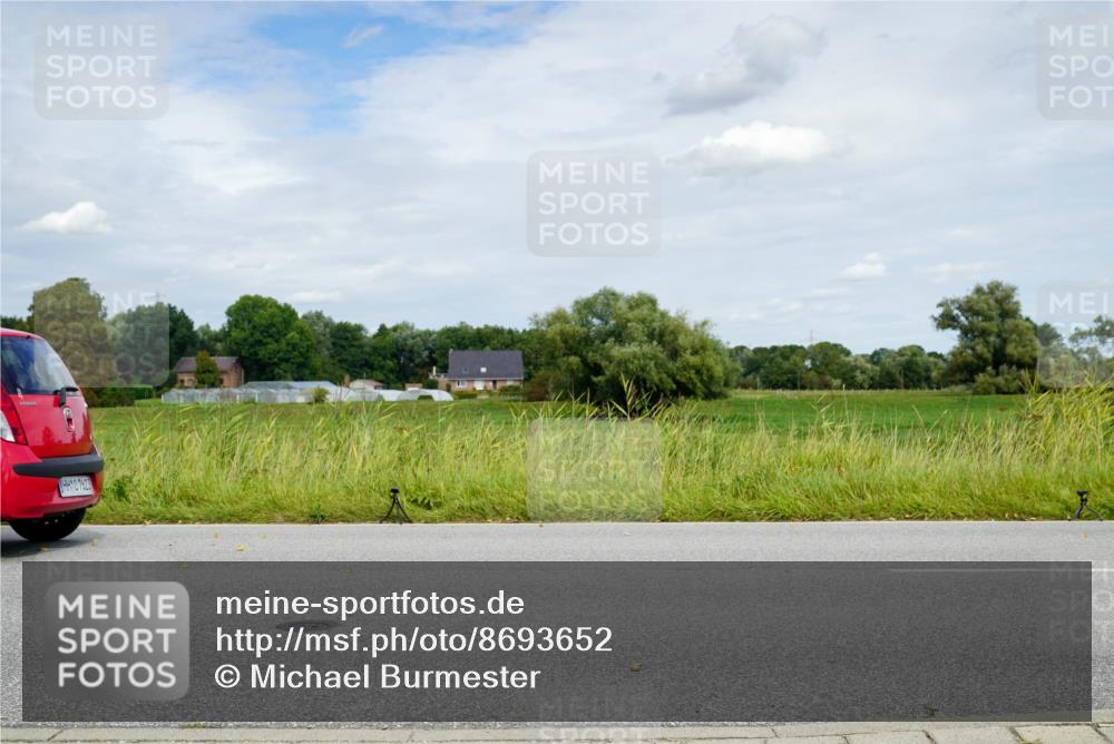31.08.2025 - Elbe Triathlon Hamburg Michael Burmester http://msf.ph/oto/8693652 31.08.2025 12:09:29 Radfahren  meine-sportfotos.de