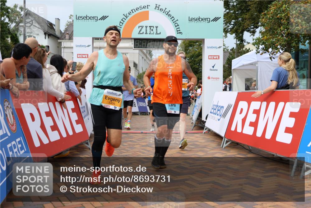 31.08.2025 - 21. Blankeneser Heldenlauf Strokosch-Dieckow http://msf.ph/oto/8693731 31.08.2025 12:36:12 Ziel 5405, 5159, 5158, 5318, 4383, 4091 meine-sportfotos.de
