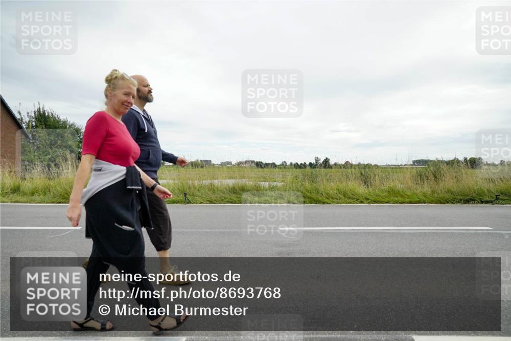 31.08.2025 - Elbe Triathlon Hamburg Michael Burmester http://msf.ph/oto/8693768 31.08.2025 14:06:24 Radfahren  meine-sportfotos.de