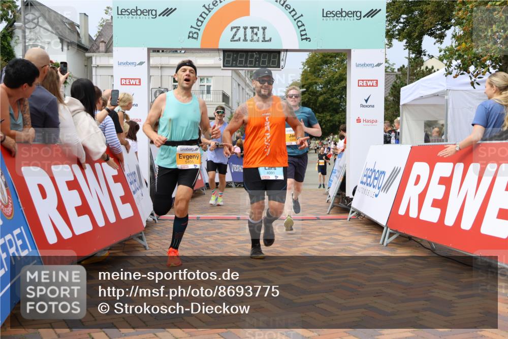 31.08.2025 - 21. Blankeneser Heldenlauf Strokosch-Dieckow http://msf.ph/oto/8693775 31.08.2025 12:36:12 Ziel 5405, 5159, 5158, 5318, 4383, 4091 meine-sportfotos.de