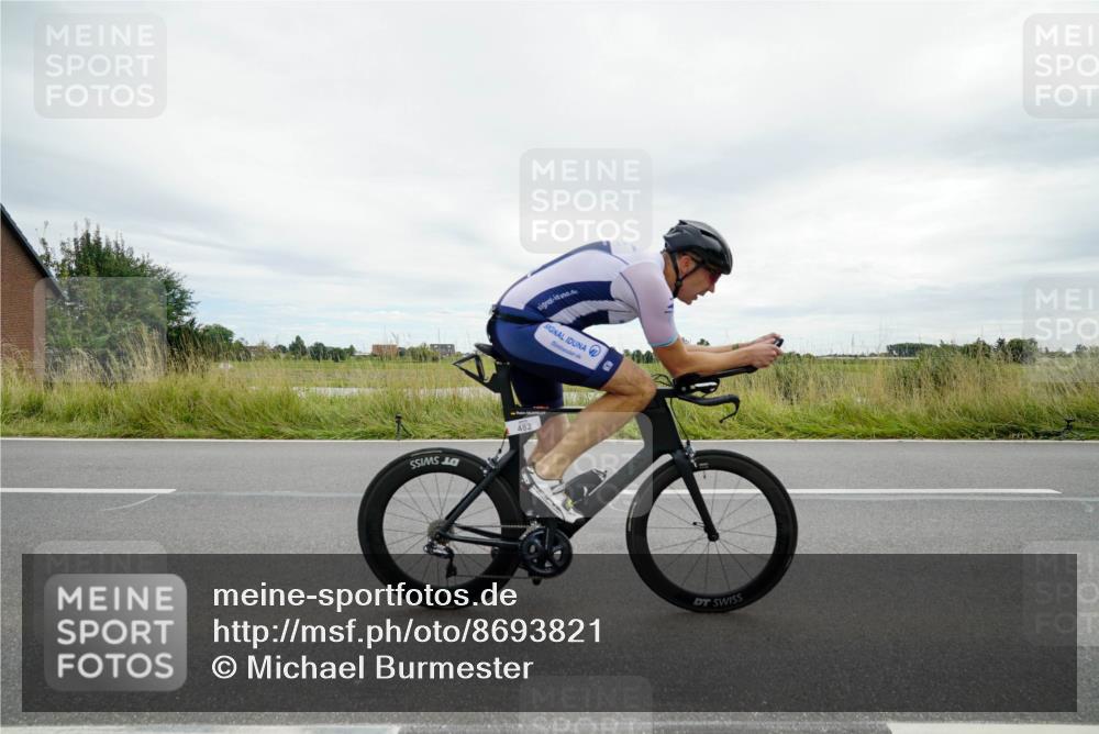 31.08.2025 - Elbe Triathlon Hamburg Michael Burmester http://msf.ph/oto/8693821 31.08.2025 14:09:42 Radfahren 136 meine-sportfotos.de