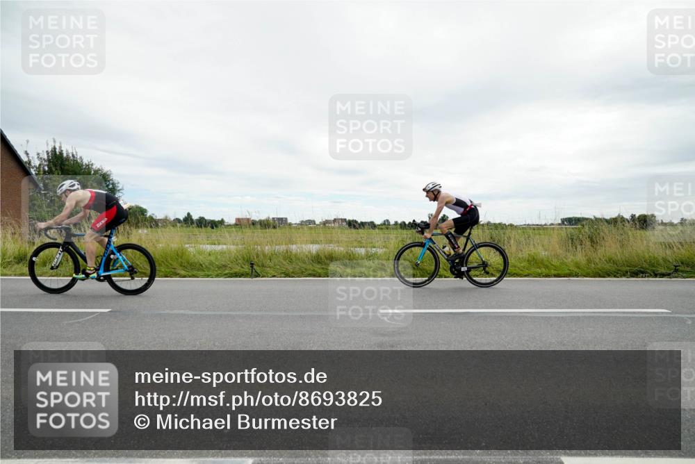 31.08.2025 - Elbe Triathlon Hamburg Michael Burmester http://msf.ph/oto/8693825 31.08.2025 14:10:12 Radfahren 139, 162 meine-sportfotos.de
