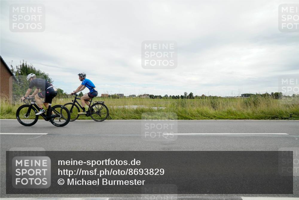 31.08.2025 - Elbe Triathlon Hamburg Michael Burmester http://msf.ph/oto/8693829 31.08.2025 14:10:14 Radfahren 127, 139, 162 meine-sportfotos.de
