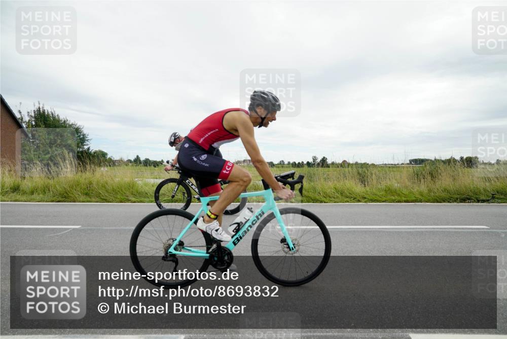 31.08.2025 - Elbe Triathlon Hamburg Michael Burmester http://msf.ph/oto/8693832 31.08.2025 14:10:19 Radfahren 127, 139, 145, 162 meine-sportfotos.de
