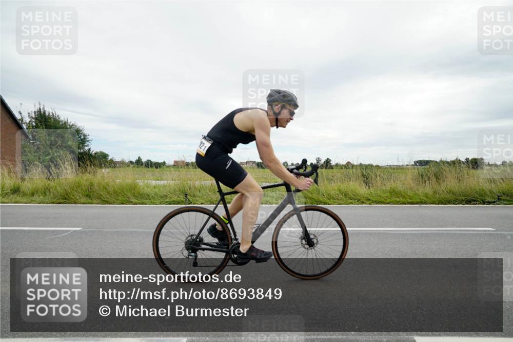 31.08.2025 - Elbe Triathlon Hamburg Michael Burmester http://msf.ph/oto/8693849 31.08.2025 14:10:56 Radfahren 132, 141, 147 meine-sportfotos.de