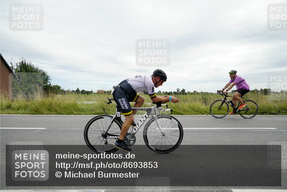 31.08.2025 - Elbe Triathlon Hamburg Michael Burmester http://msf.ph/oto/8693853 31.08.2025 14:11:06 Radfahren 157, 159, 164 meine-sportfotos.de