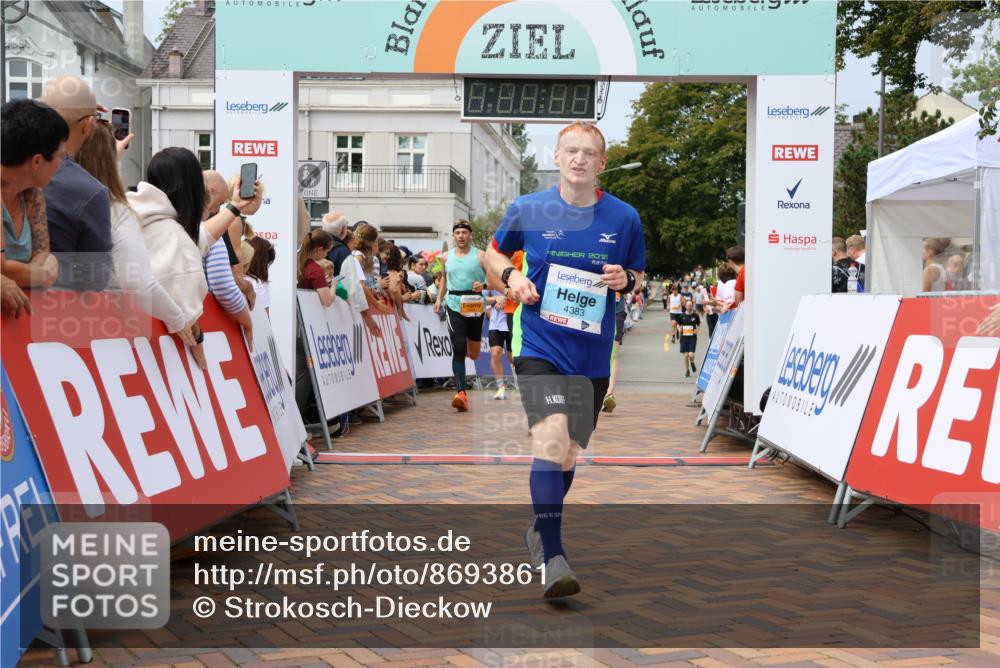 31.08.2025 - 21. Blankeneser Heldenlauf Strokosch-Dieckow http://msf.ph/oto/8693861 31.08.2025 12:36:10 Ziel 5405, 5159, 5158, 5318, 4383, 4091 meine-sportfotos.de