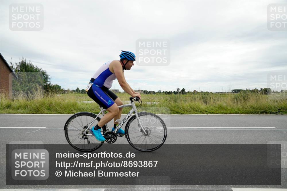 31.08.2025 - Elbe Triathlon Hamburg Michael Burmester http://msf.ph/oto/8693867 31.08.2025 14:11:46 Radfahren 163 meine-sportfotos.de