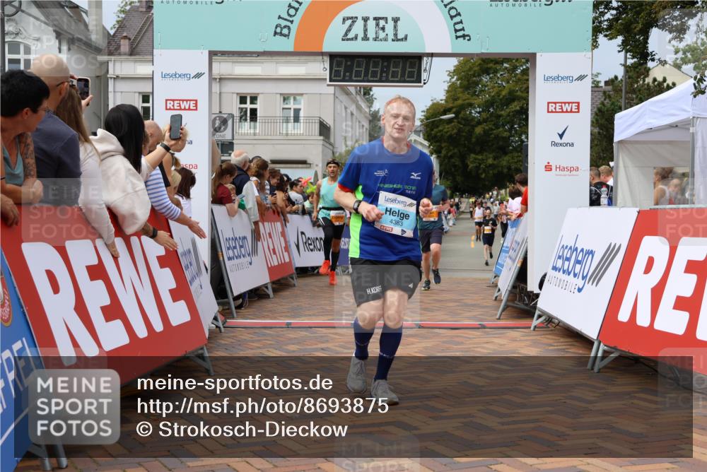 31.08.2025 - 21. Blankeneser Heldenlauf Strokosch-Dieckow http://msf.ph/oto/8693875 31.08.2025 12:36:10 Ziel 5405, 5159, 5158, 5318, 4383, 4091 meine-sportfotos.de