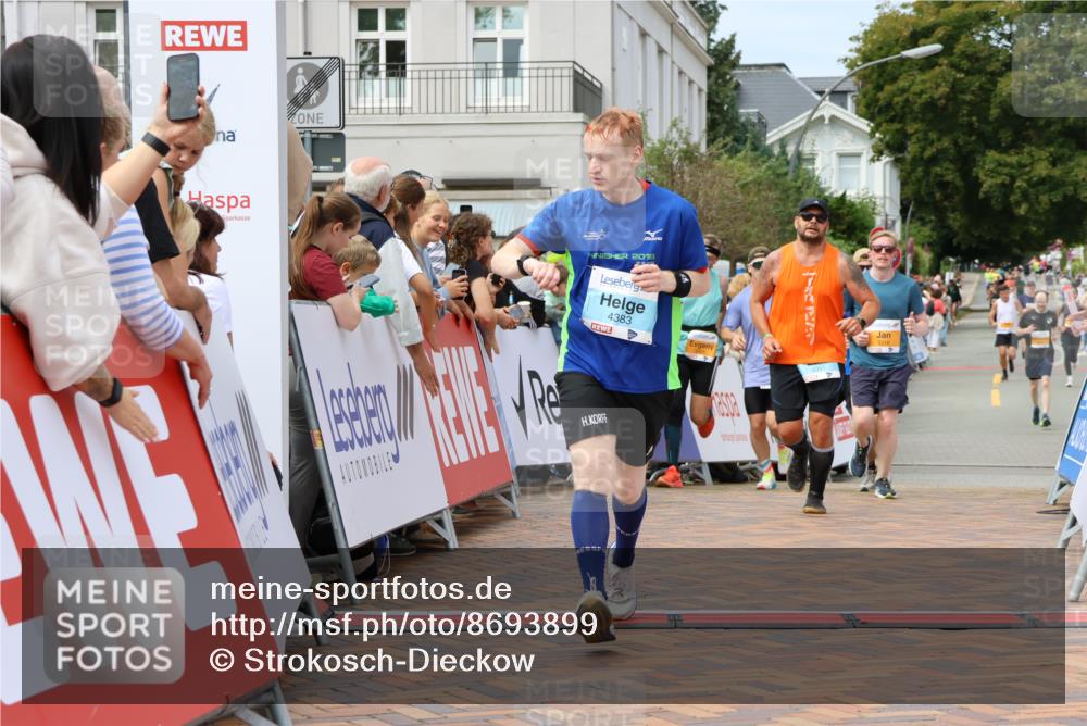 31.08.2025 - 21. Blankeneser Heldenlauf Strokosch-Dieckow http://msf.ph/oto/8693899 31.08.2025 12:36:08 Ziel 5405, 5514, 5159, 5318, 4383, 4091 meine-sportfotos.de