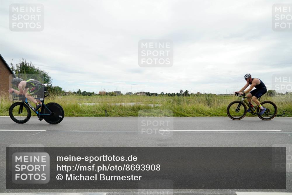 31.08.2025 - Elbe Triathlon Hamburg Michael Burmester http://msf.ph/oto/8693908 31.08.2025 14:13:12 Radfahren 133 meine-sportfotos.de