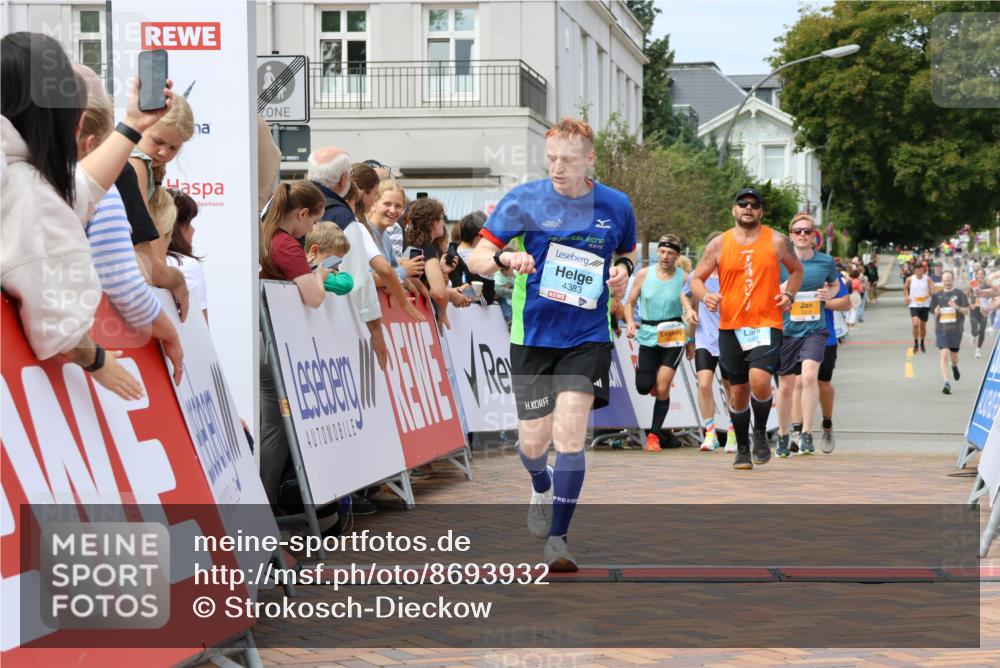 31.08.2025 - 21. Blankeneser Heldenlauf Strokosch-Dieckow http://msf.ph/oto/8693932 31.08.2025 12:36:08 Ziel 5405, 5514, 5159, 5318, 4383, 4091 meine-sportfotos.de