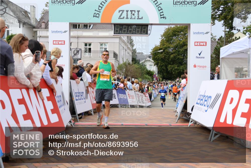 31.08.2025 - 21. Blankeneser Heldenlauf Strokosch-Dieckow http://msf.ph/oto/8693956 31.08.2025 12:36:02 Ziel 5488, 5514 meine-sportfotos.de