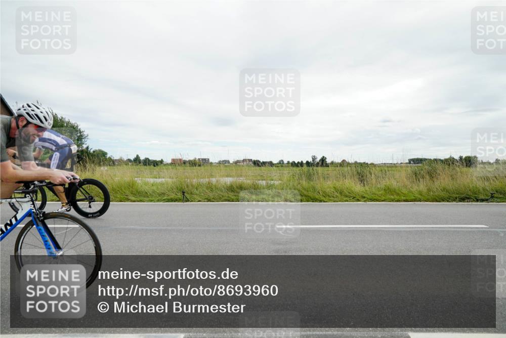 31.08.2025 - Elbe Triathlon Hamburg Michael Burmester http://msf.ph/oto/8693960 31.08.2025 14:15:26 Radfahren 135, 136, 147 meine-sportfotos.de