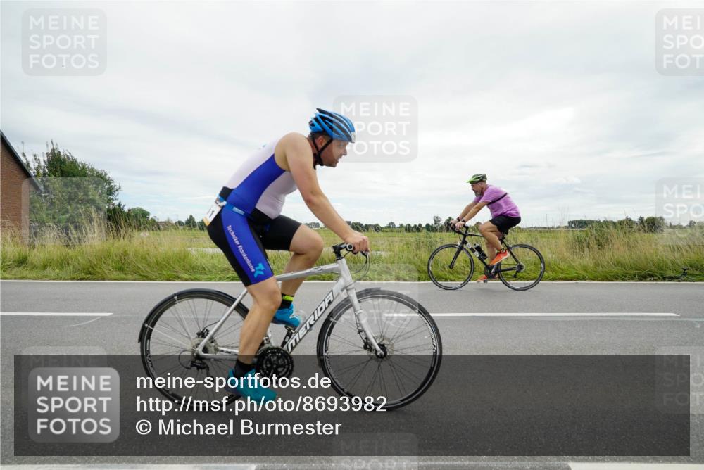 31.08.2025 - Elbe Triathlon Hamburg Michael Burmester http://msf.ph/oto/8693982 31.08.2025 14:16:32 Radfahren 150, 161 meine-sportfotos.de