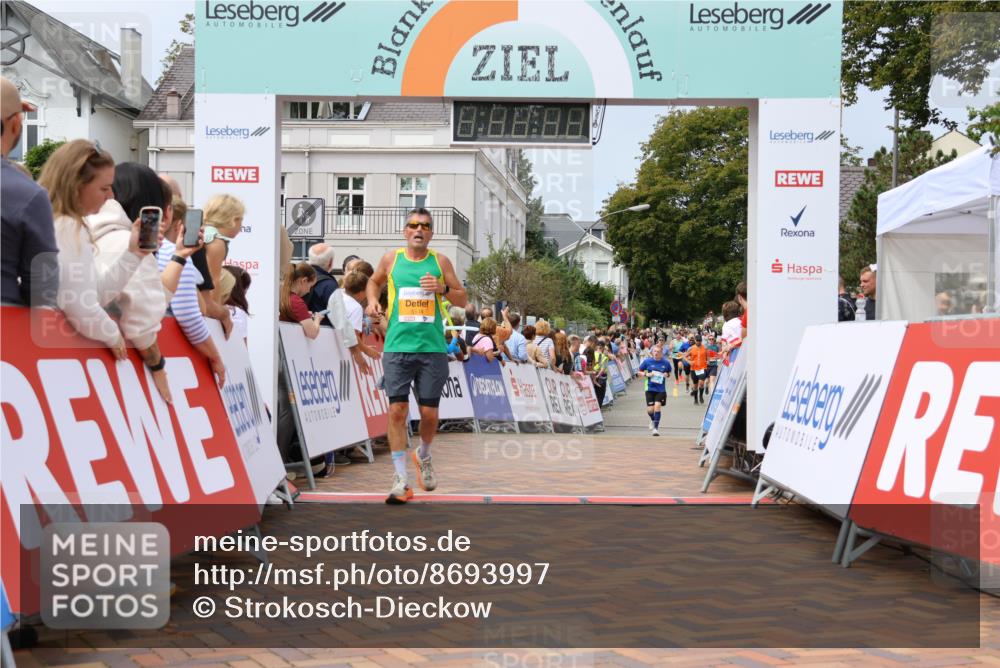31.08.2025 - 21. Blankeneser Heldenlauf Strokosch-Dieckow http://msf.ph/oto/8693997 31.08.2025 12:36:01 Ziel 5480, 5488, 5514 meine-sportfotos.de