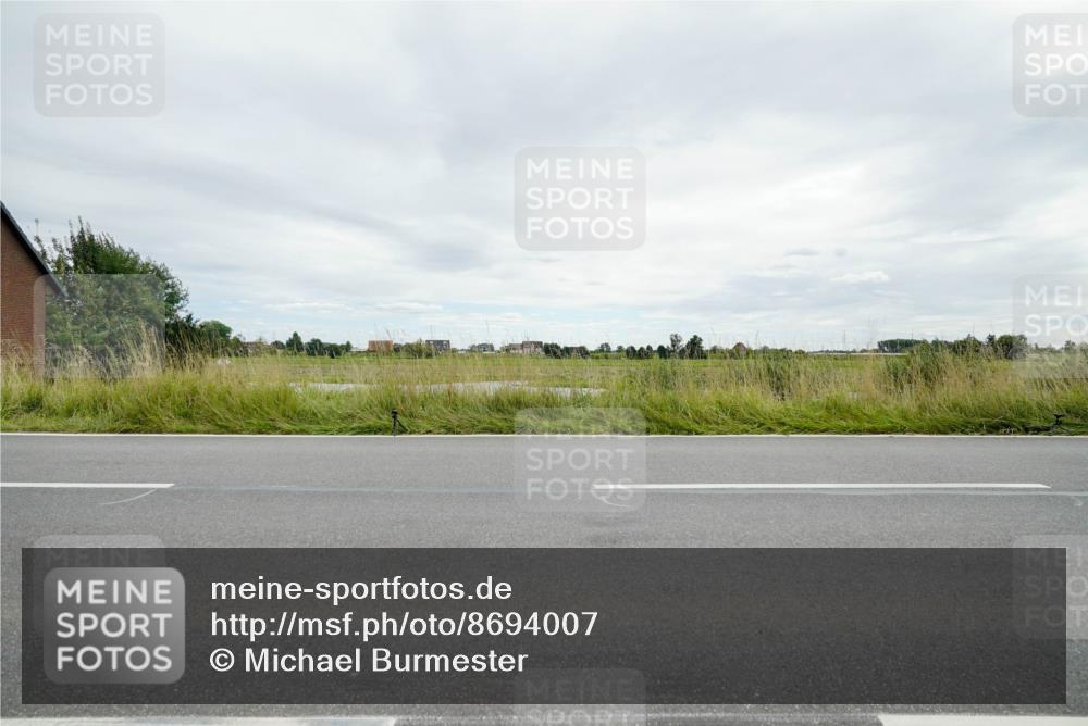 31.08.2025 - Elbe Triathlon Hamburg Michael Burmester http://msf.ph/oto/8694007 31.08.2025 14:17:37 Radfahren 140, 149 meine-sportfotos.de