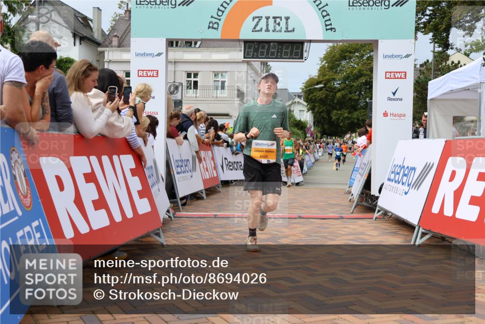 31.08.2025 - 21. Blankeneser Heldenlauf Strokosch-Dieckow http://msf.ph/oto/8694026 31.08.2025 12:35:57 Ziel 5480, 5488, 5211, 5514, 4173 meine-sportfotos.de