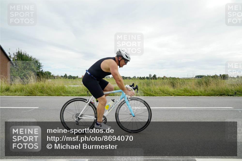 31.08.2025 - Elbe Triathlon Hamburg Michael Burmester http://msf.ph/oto/8694070 31.08.2025 14:21:00 Radfahren 131, 150 meine-sportfotos.de