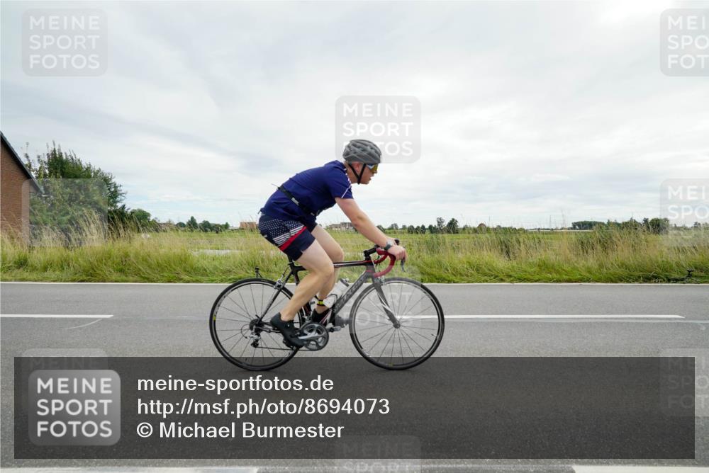 31.08.2025 - Elbe Triathlon Hamburg Michael Burmester http://msf.ph/oto/8694073 31.08.2025 14:21:07 Radfahren 150, 161 meine-sportfotos.de