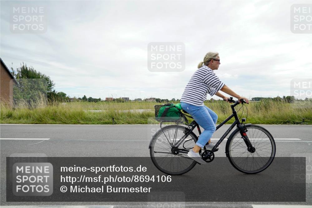 31.08.2025 - Elbe Triathlon Hamburg Michael Burmester http://msf.ph/oto/8694106 31.08.2025 14:25:58 Radfahren  meine-sportfotos.de