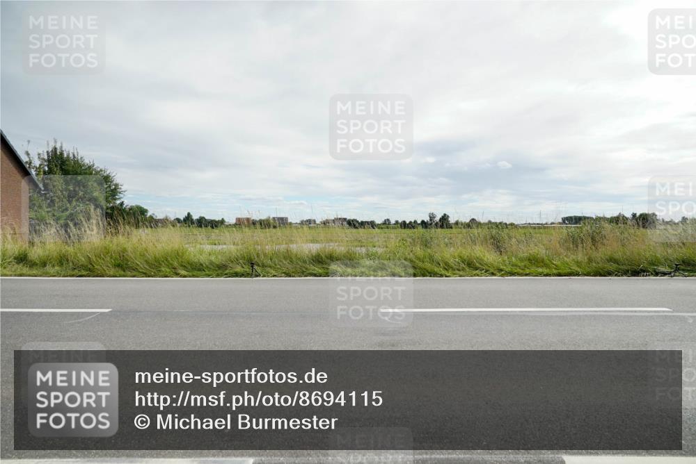 31.08.2025 - Elbe Triathlon Hamburg Michael Burmester http://msf.ph/oto/8694115 31.08.2025 14:31:22 Radfahren  meine-sportfotos.de