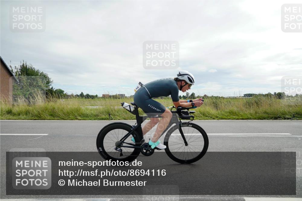 31.08.2025 - Elbe Triathlon Hamburg Michael Burmester http://msf.ph/oto/8694116 31.08.2025 14:32:47 Radfahren 160 meine-sportfotos.de