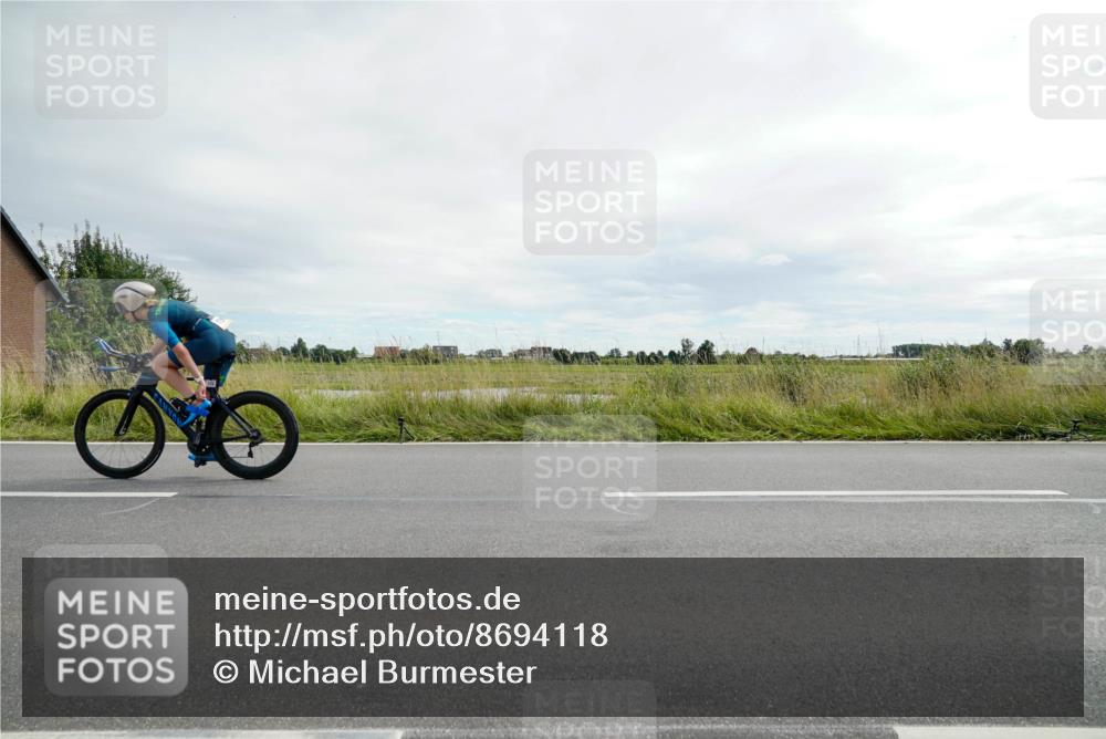 31.08.2025 - Elbe Triathlon Hamburg Michael Burmester http://msf.ph/oto/8694118 31.08.2025 14:33:07 Radfahren  meine-sportfotos.de