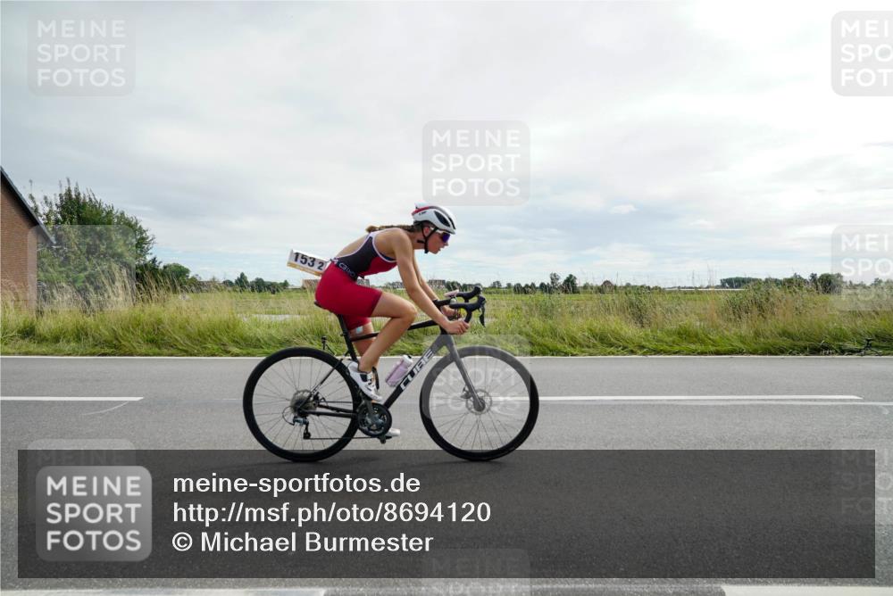 31.08.2025 - Elbe Triathlon Hamburg Michael Burmester http://msf.ph/oto/8694120 31.08.2025 14:33:15 Radfahren 153 meine-sportfotos.de