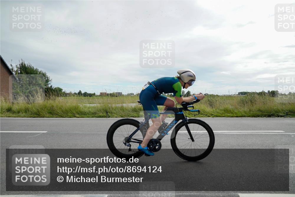 31.08.2025 - Elbe Triathlon Hamburg Michael Burmester http://msf.ph/oto/8694124 31.08.2025 14:35:27 Radfahren 159 meine-sportfotos.de