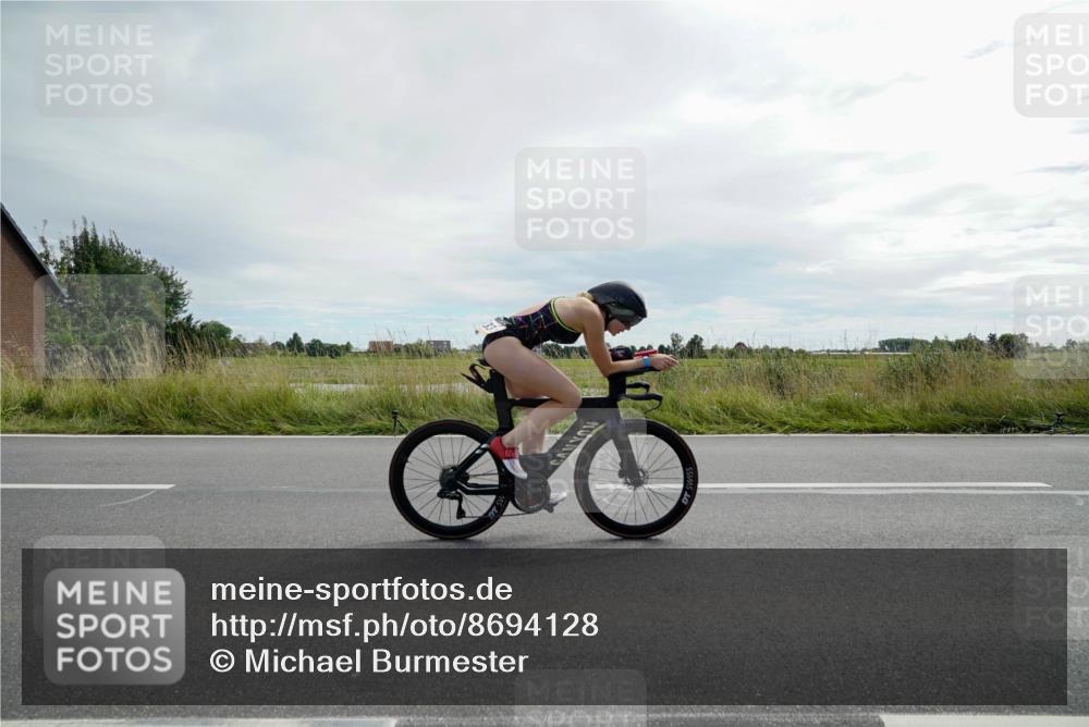 31.08.2025 - Elbe Triathlon Hamburg Michael Burmester http://msf.ph/oto/8694128 31.08.2025 14:36:29 Radfahren 133 meine-sportfotos.de