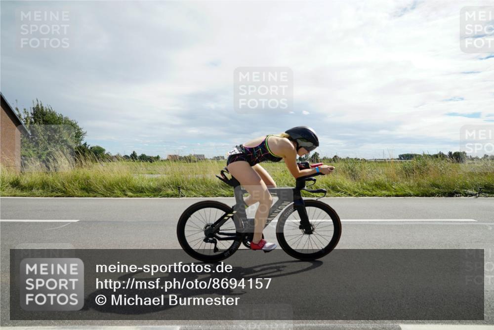 31.08.2025 - Elbe Triathlon Hamburg Michael Burmester http://msf.ph/oto/8694157 31.08.2025 14:40:36 Radfahren  meine-sportfotos.de