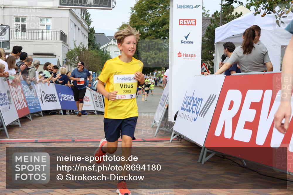 31.08.2025 - 21. Blankeneser Heldenlauf Strokosch-Dieckow http://msf.ph/oto/8694180 31.08.2025 10:27:00 Ziel 1101, 2364, 2468, 2393, 2380 meine-sportfotos.de
