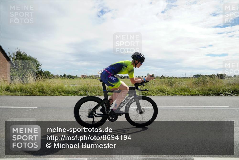 31.08.2025 - Elbe Triathlon Hamburg Michael Burmester http://msf.ph/oto/8694194 31.08.2025 14:44:11 Radfahren 145 meine-sportfotos.de