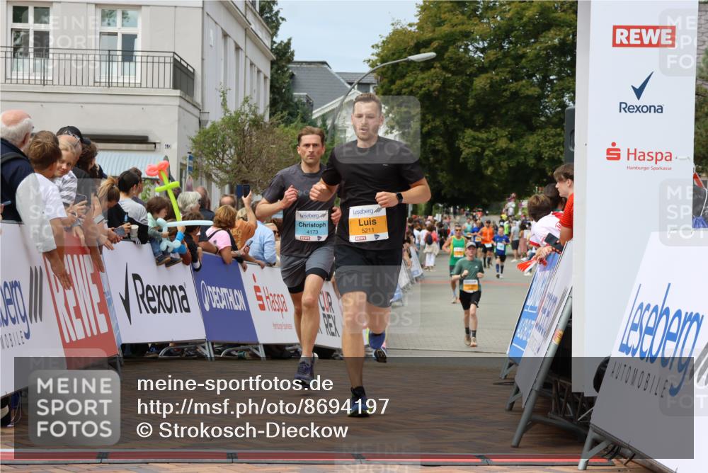 31.08.2025 - 21. Blankeneser Heldenlauf Strokosch-Dieckow http://msf.ph/oto/8694197 31.08.2025 12:35:49 Ziel 5480, 5211, 5089, 4173, 4336 meine-sportfotos.de