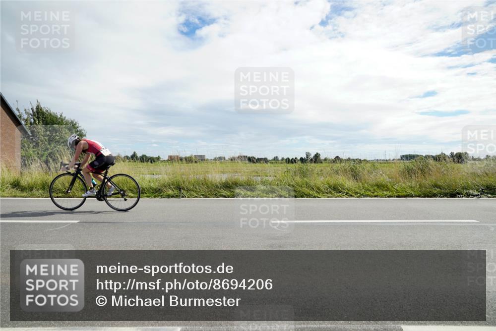 31.08.2025 - Elbe Triathlon Hamburg Michael Burmester http://msf.ph/oto/8694206 31.08.2025 14:45:18 Radfahren 135 meine-sportfotos.de