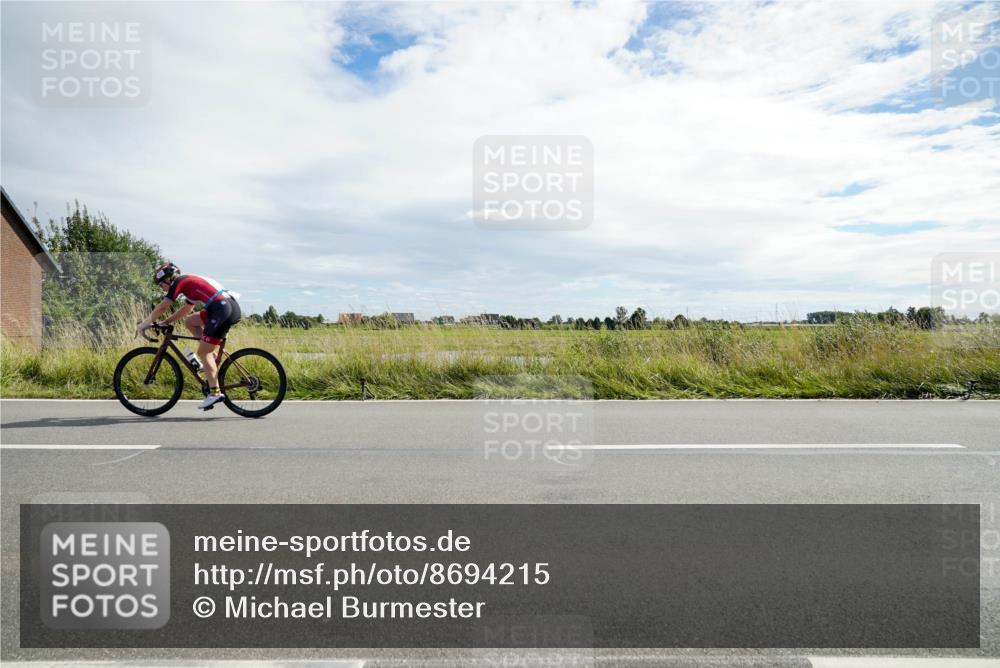 31.08.2025 - Elbe Triathlon Hamburg Michael Burmester http://msf.ph/oto/8694215 31.08.2025 14:45:57 Radfahren  meine-sportfotos.de