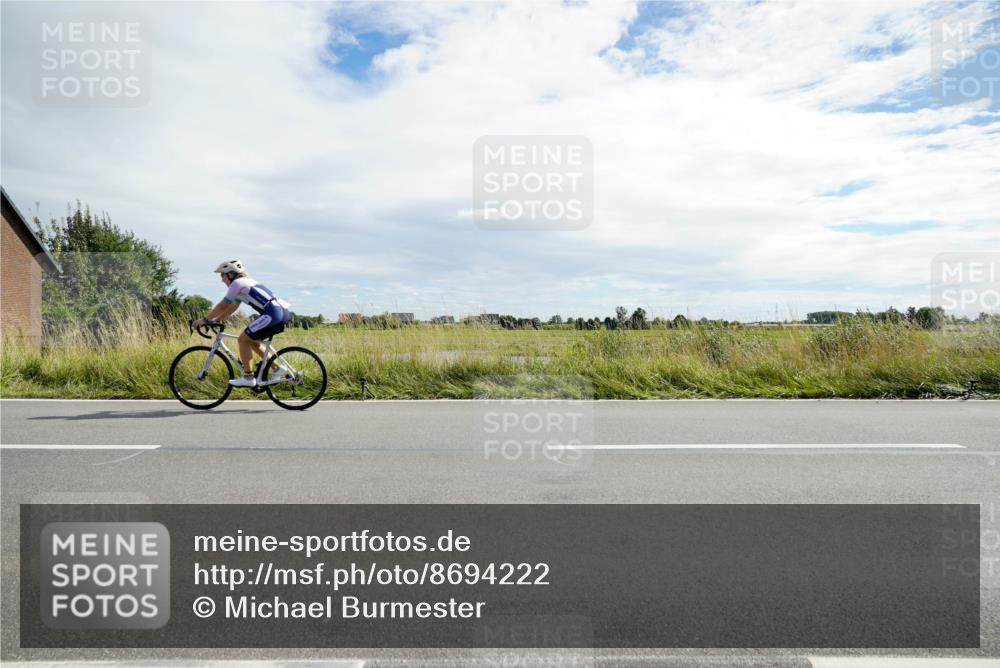 31.08.2025 - Elbe Triathlon Hamburg Michael Burmester http://msf.ph/oto/8694222 31.08.2025 14:46:15 Radfahren  meine-sportfotos.de