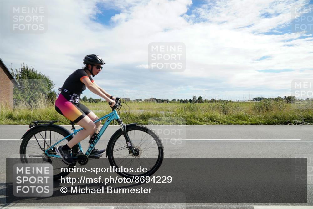 31.08.2025 - Elbe Triathlon Hamburg Michael Burmester http://msf.ph/oto/8694229 31.08.2025 14:47:00 Radfahren 121 meine-sportfotos.de