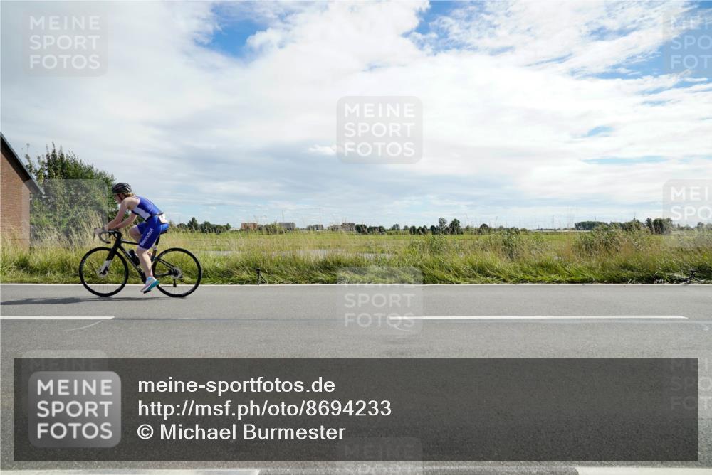 31.08.2025 - Elbe Triathlon Hamburg Michael Burmester http://msf.ph/oto/8694233 31.08.2025 14:47:20 Radfahren 132, 148 meine-sportfotos.de