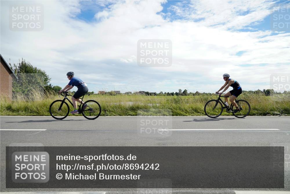 31.08.2025 - Elbe Triathlon Hamburg Michael Burmester http://msf.ph/oto/8694242 31.08.2025 14:48:11 Radfahren  meine-sportfotos.de
