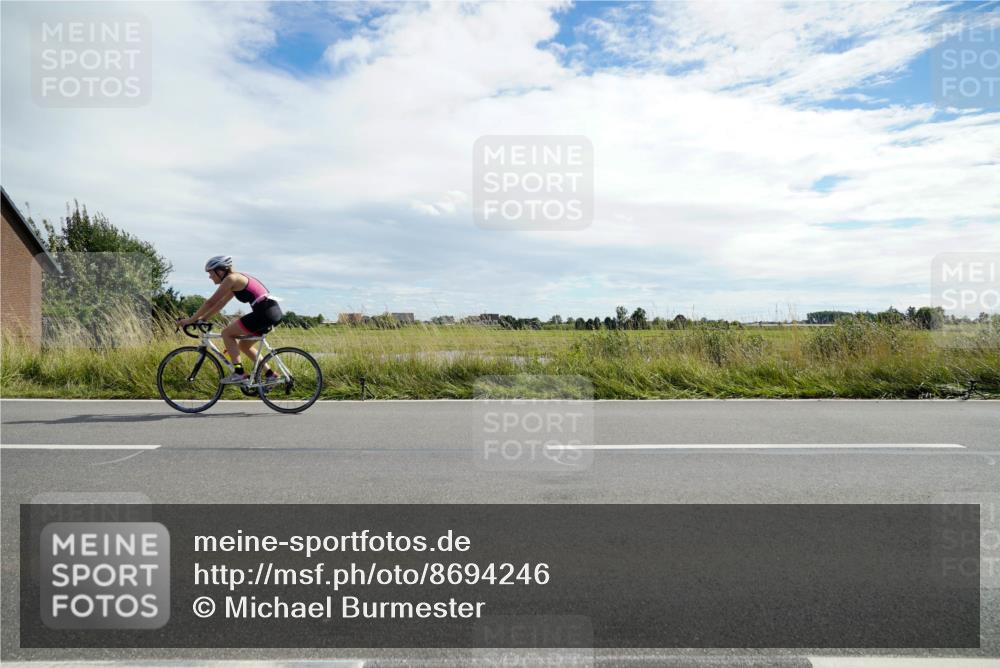 31.08.2025 - Elbe Triathlon Hamburg Michael Burmester http://msf.ph/oto/8694246 31.08.2025 14:48:16 Radfahren 141 meine-sportfotos.de