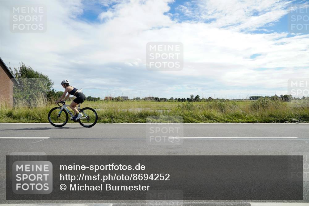 31.08.2025 - Elbe Triathlon Hamburg Michael Burmester http://msf.ph/oto/8694252 31.08.2025 14:48:32 Radfahren 123, 161 meine-sportfotos.de