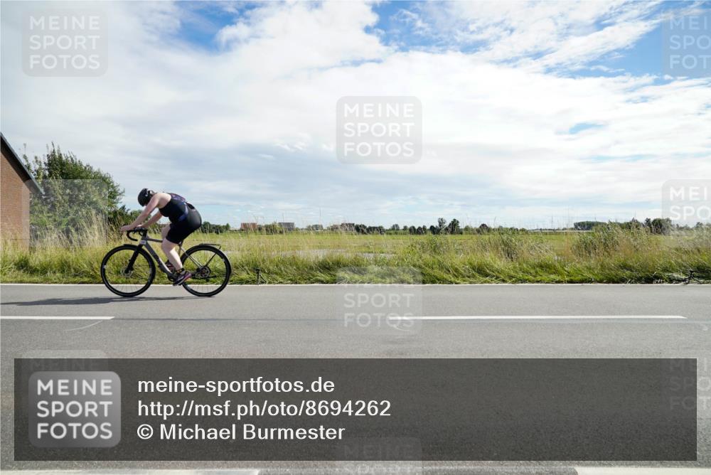 31.08.2025 - Elbe Triathlon Hamburg Michael Burmester http://msf.ph/oto/8694262 31.08.2025 14:49:06 Radfahren 136 meine-sportfotos.de