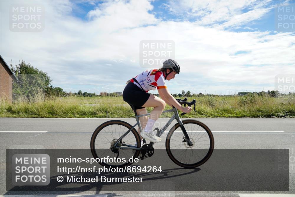 31.08.2025 - Elbe Triathlon Hamburg Michael Burmester http://msf.ph/oto/8694264 31.08.2025 14:49:27 Radfahren 145 meine-sportfotos.de